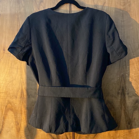 Banana Republic short sleeved jacket - Picture 3 of 5